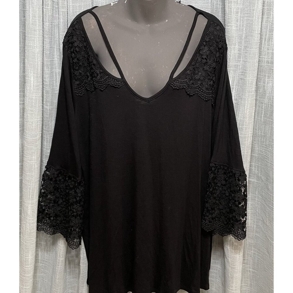 Retrology Womens Top Size 2X Black Strapy Cold Shoulder Lace Sleeve V Neck